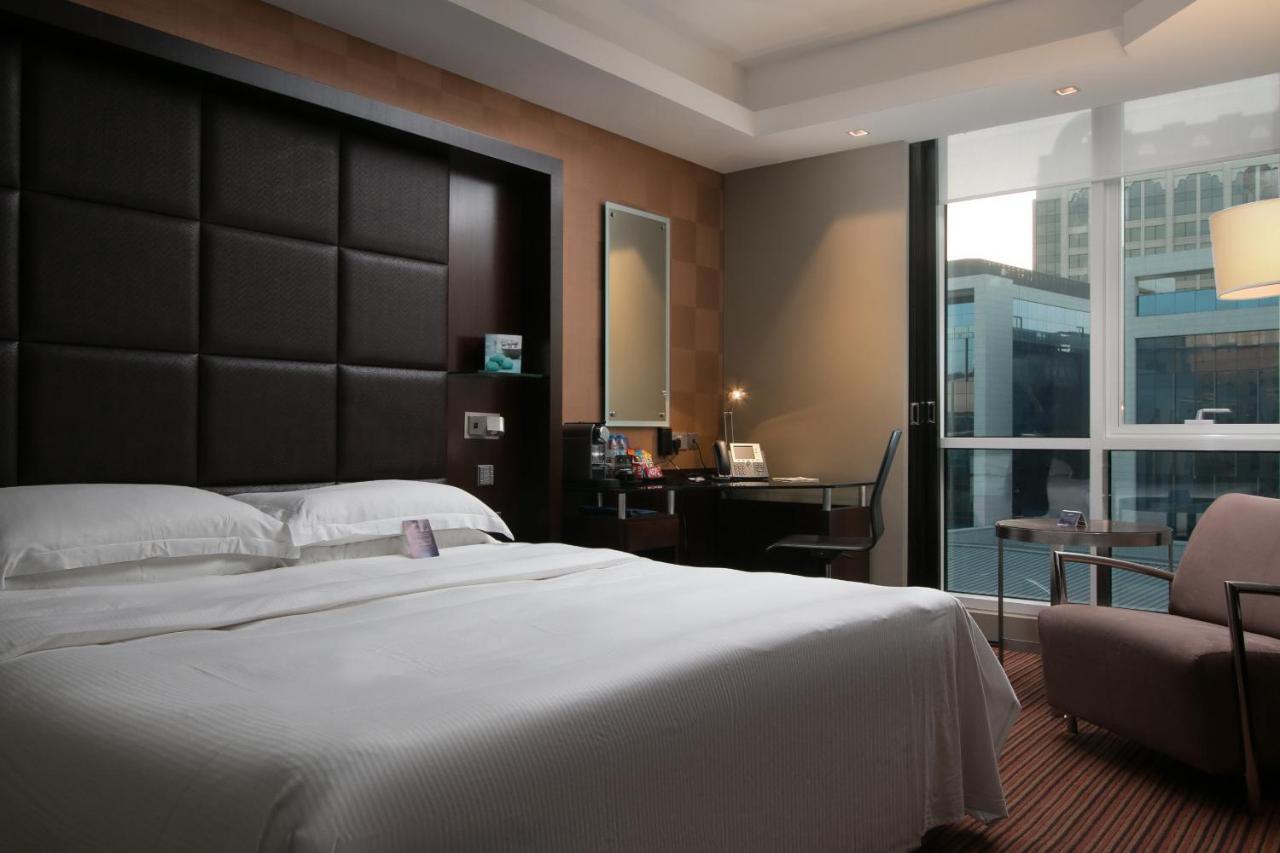 Radisson Blu Hotel, Media Hotel 4*