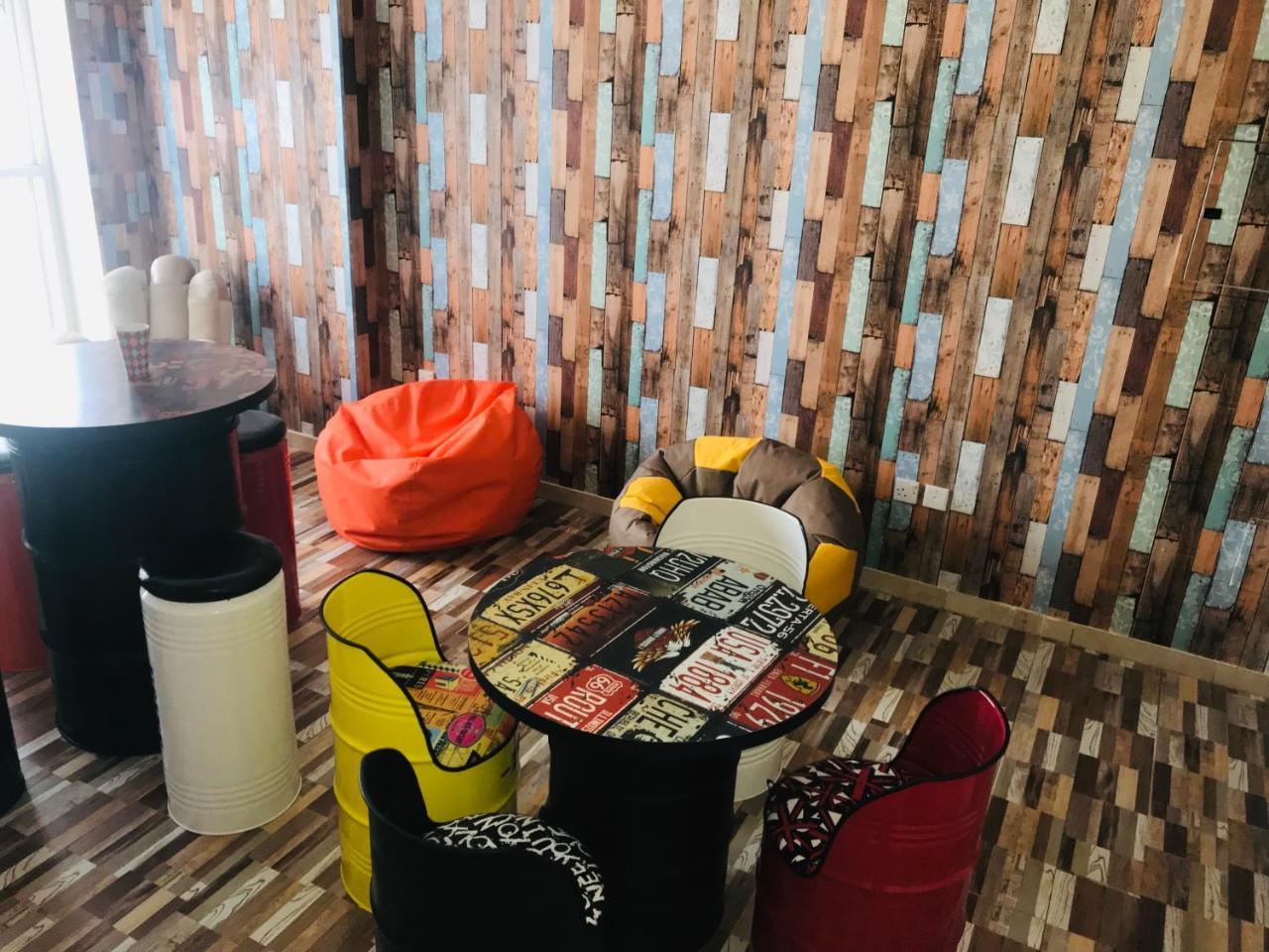 California Hostal