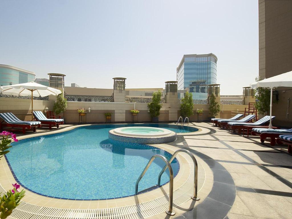 Al Sondos Suites By Le Meridien 4*