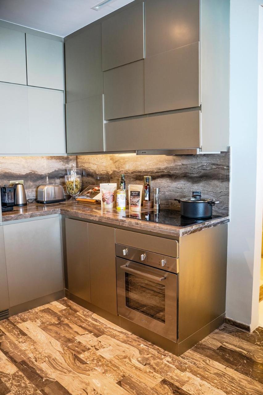 Apartment Damac Heights In Marina *