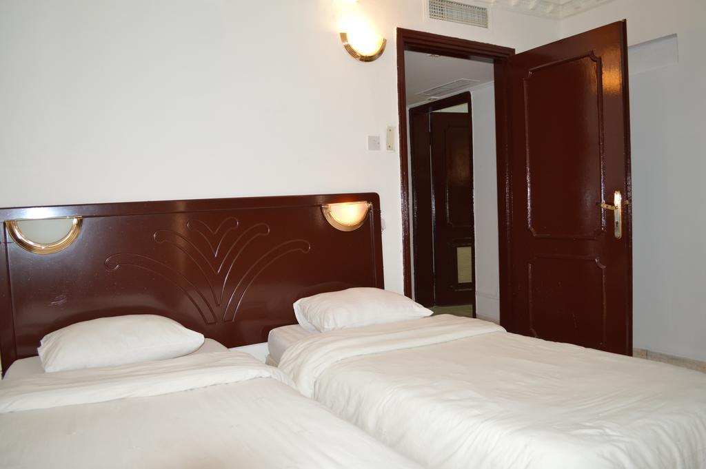 Hotel Shangrila *