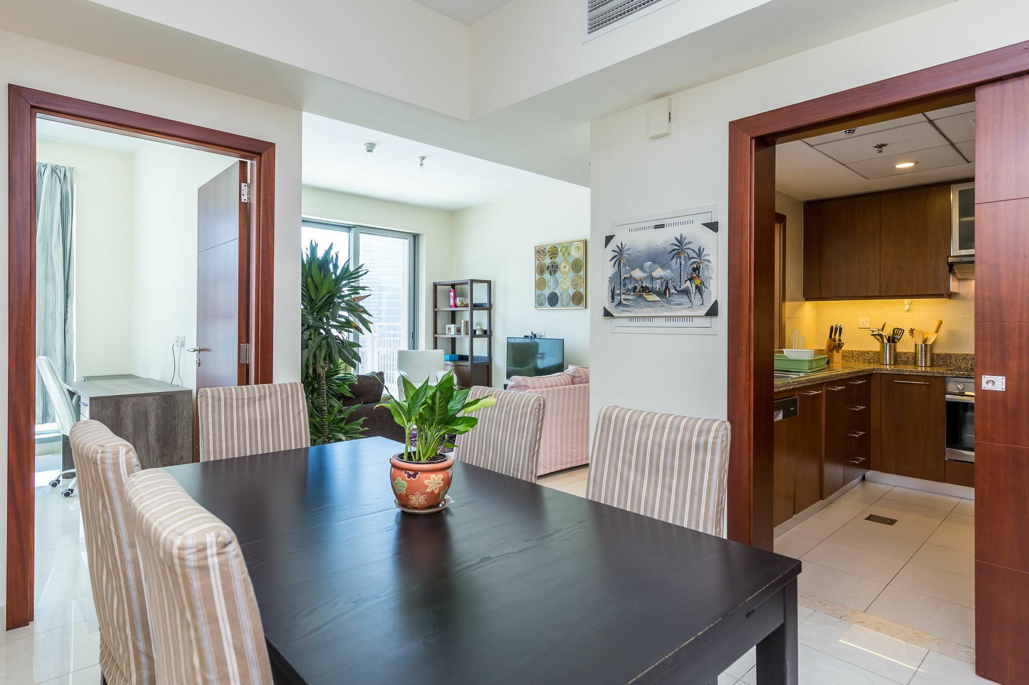 Standpoint In Downtown By Deluxe Homes Dubai