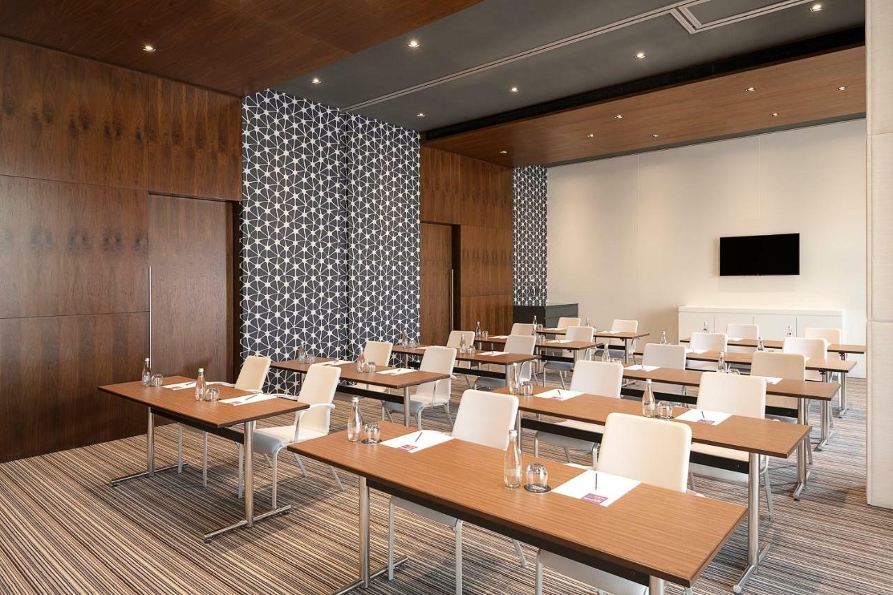 Hyatt Place Wasl District Residences Hotell