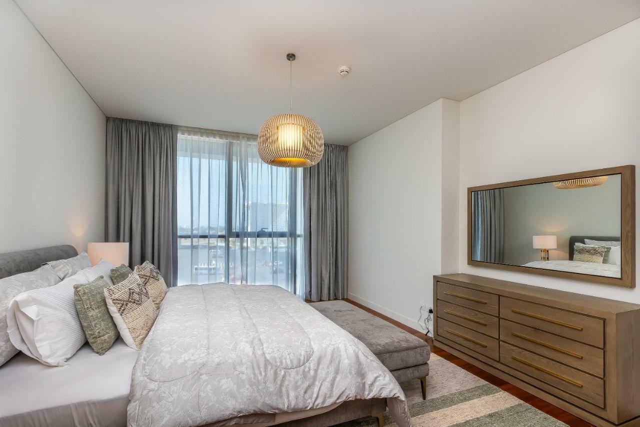 Dhh - 3 Beds 2nd Floor City Walk Building 10 Apartment *
