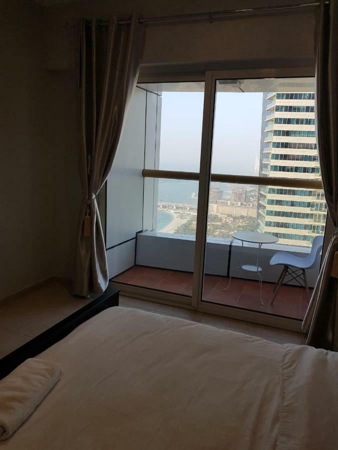Classiqque Marina Homes * Dubai