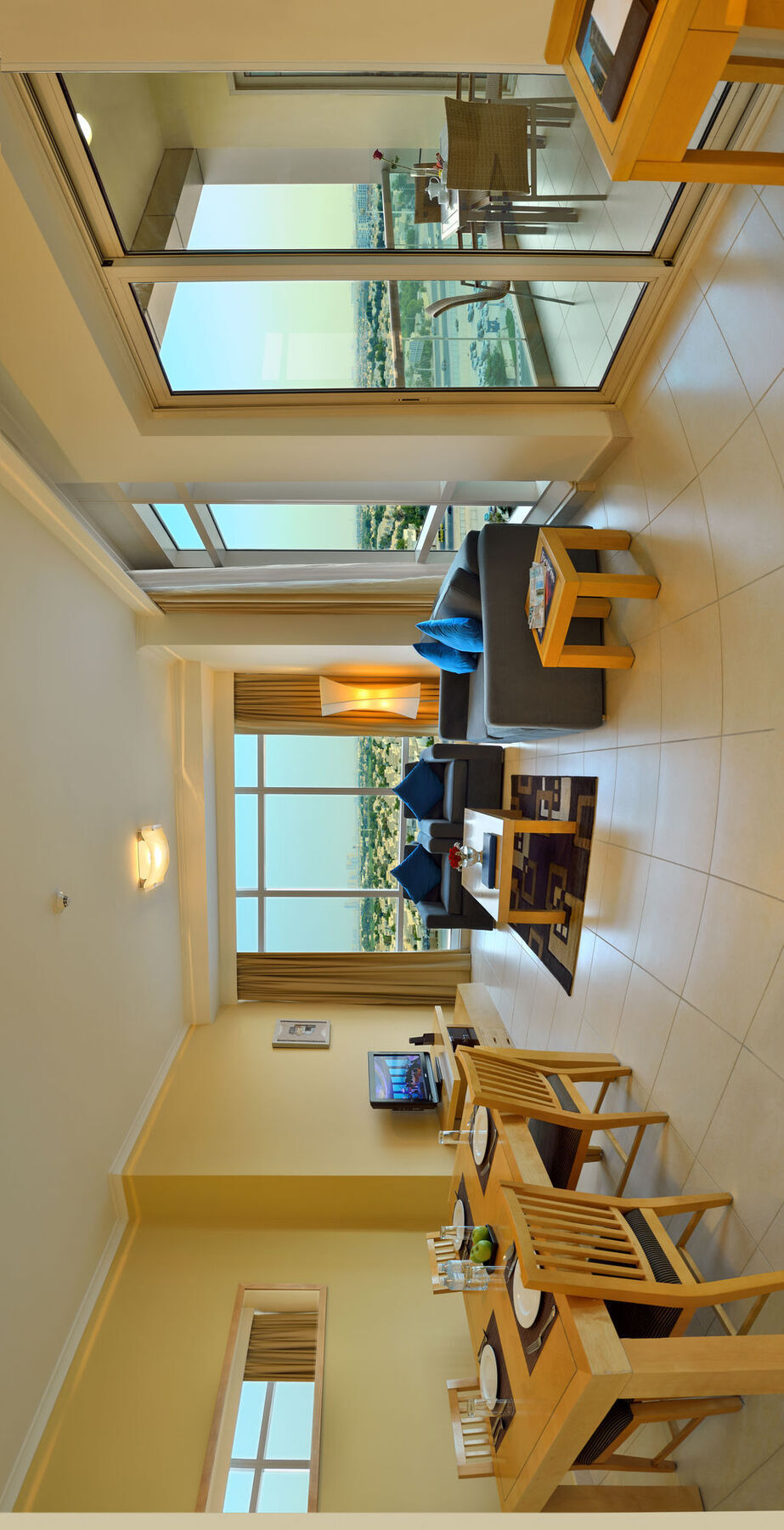 Oaks Liwa Heights Aparthotel