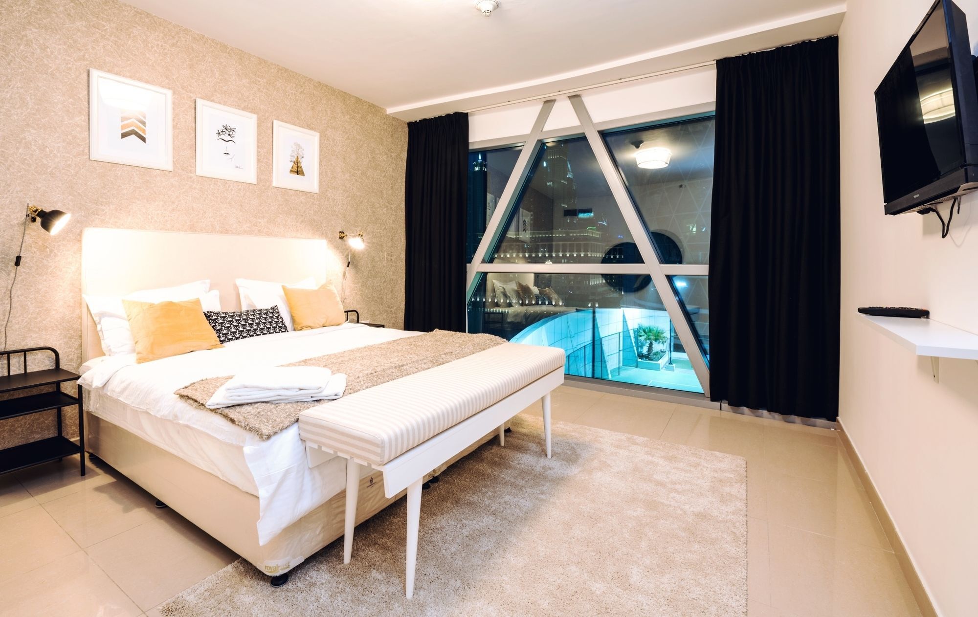 One Perfect - Park Tower *