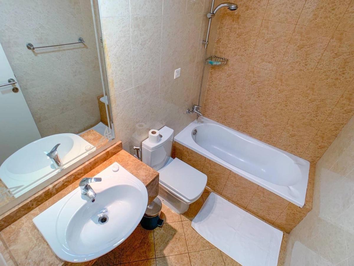 Appartement Luxury 1bhk Capitol Tower Dubaï