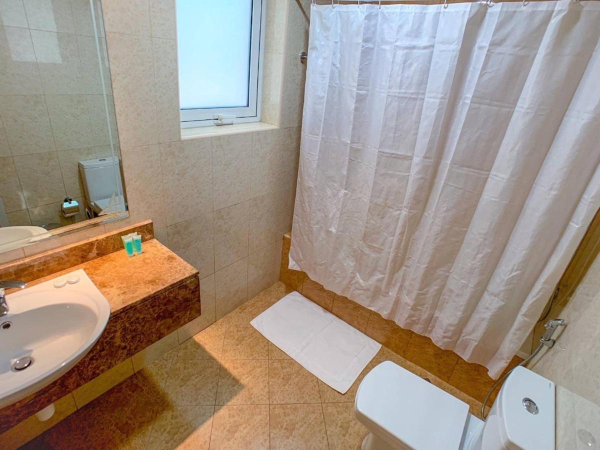 Luxury 1bhk Capitol Tower