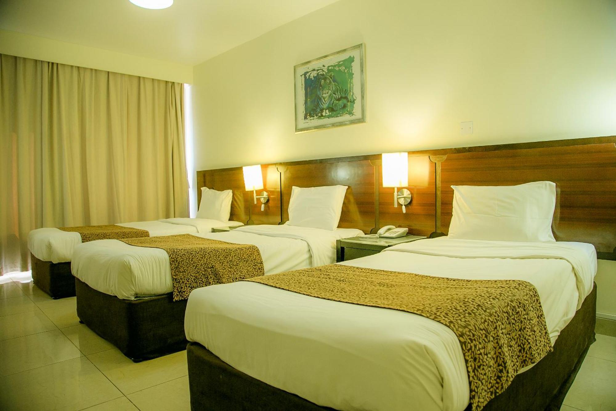 Phoenicia Grand 2*