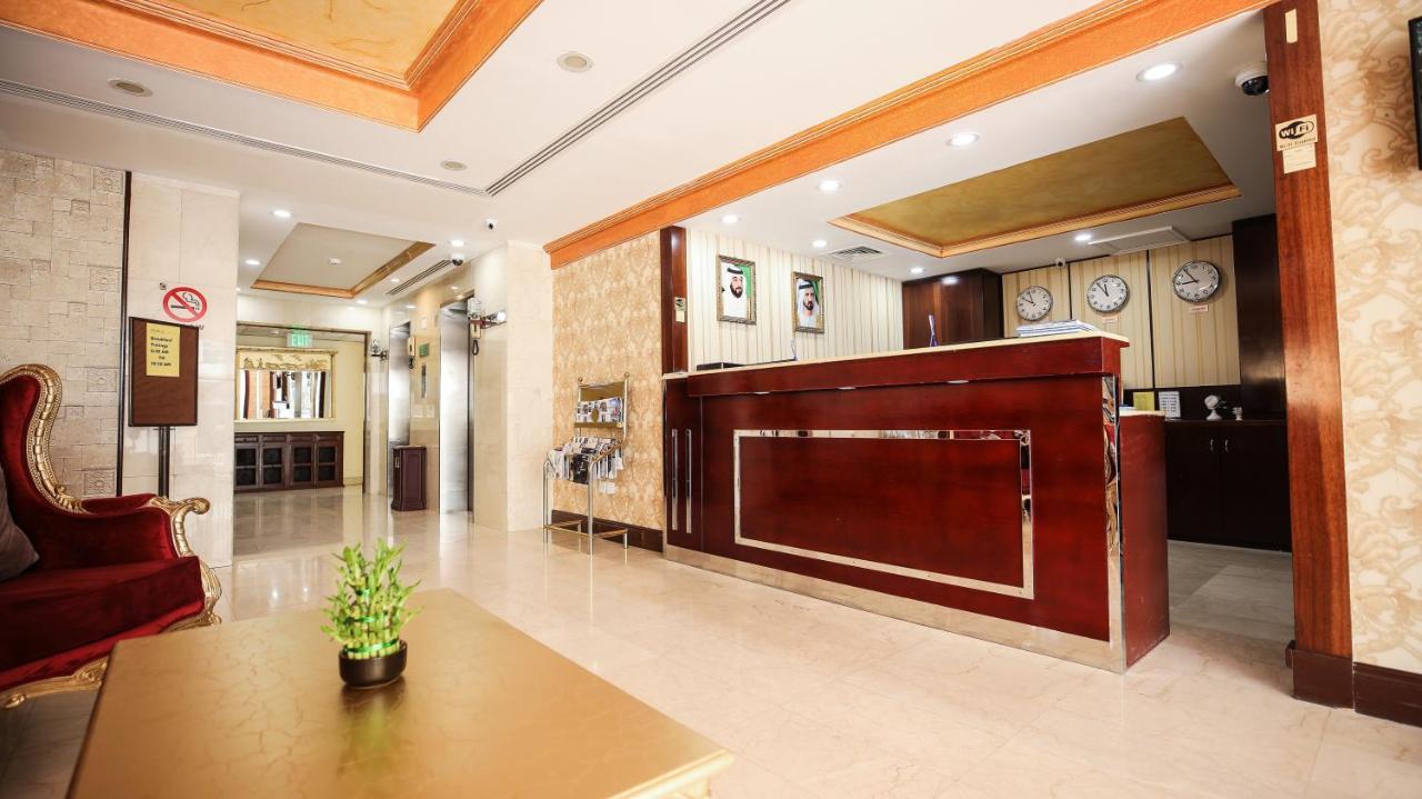 Apartahotel House &