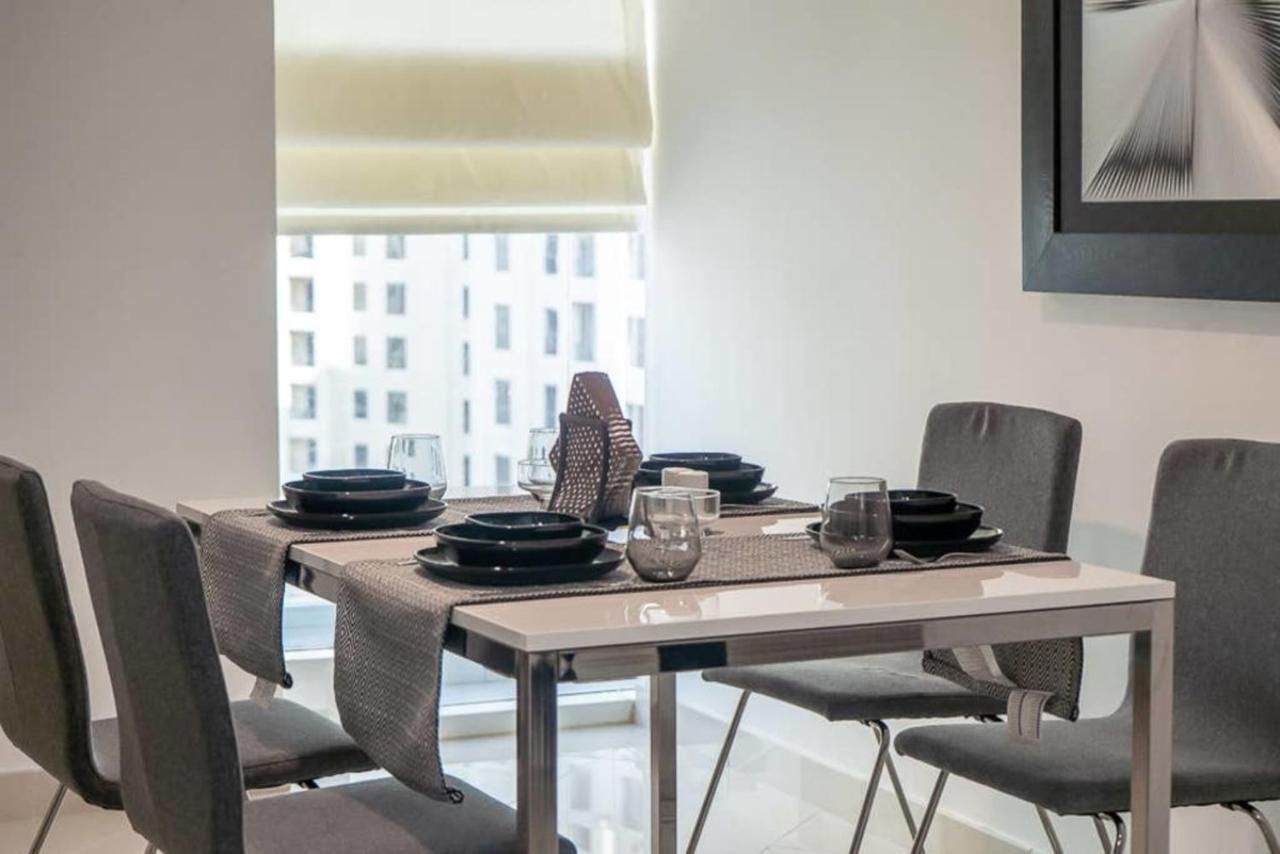 Continental Tower, Marina - Luton Apartemen *