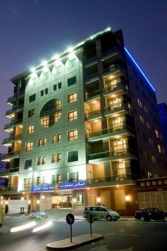 Gillani Hotel