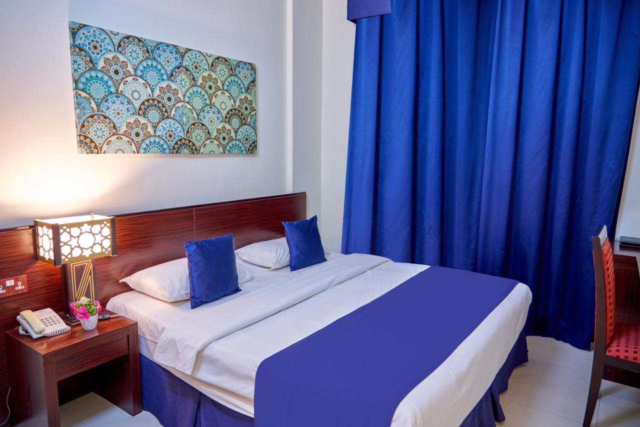 Hotell Grand Square 2*