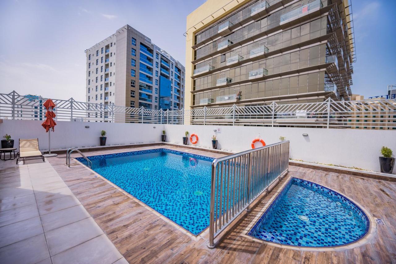 Hotel Mena Plaza Albarsha